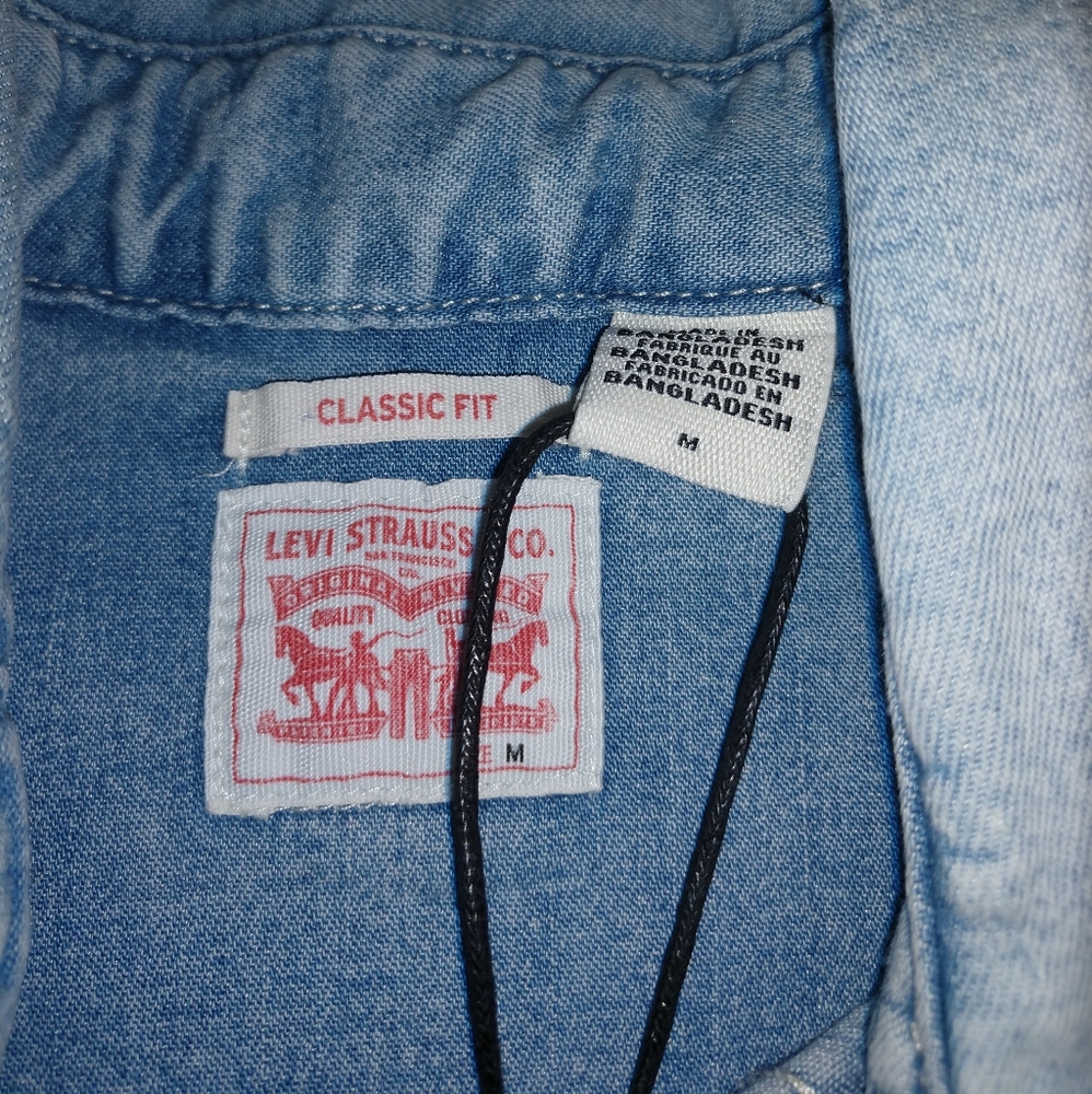 Levi's jean jacket. - Picture 13 of 13